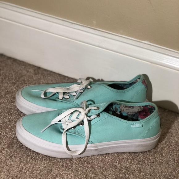 Teal women’s ankle height vans - Picture 4 of 5